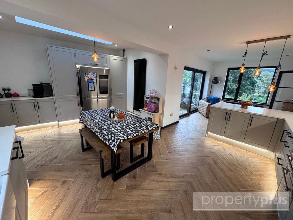 Property photo 1 of 21 Picture No. 20