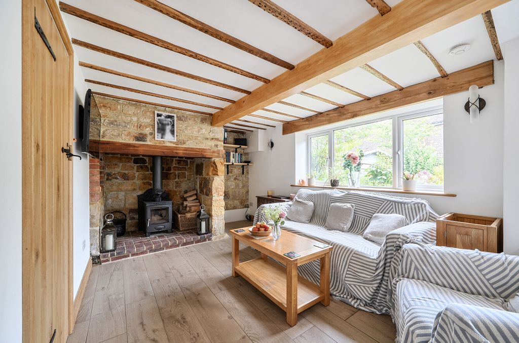 Property photo 2 of 25 1480672-8-6A5A6Ab...