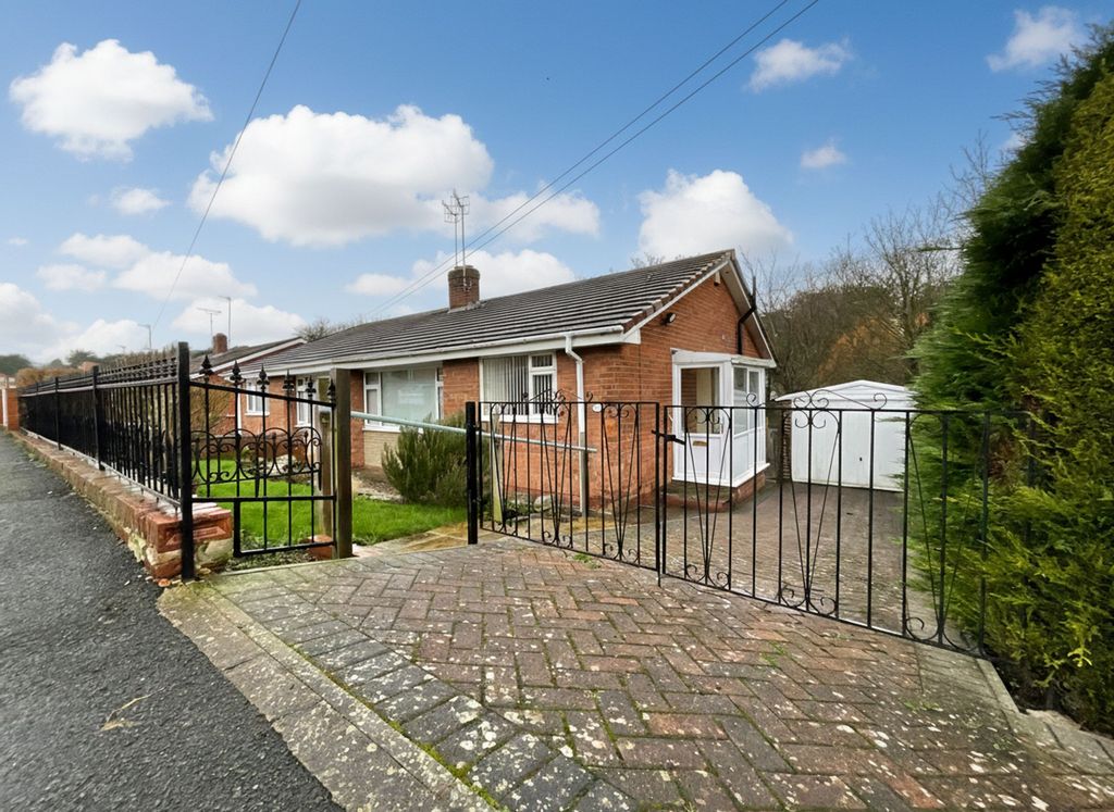 Property photo 1 of 21