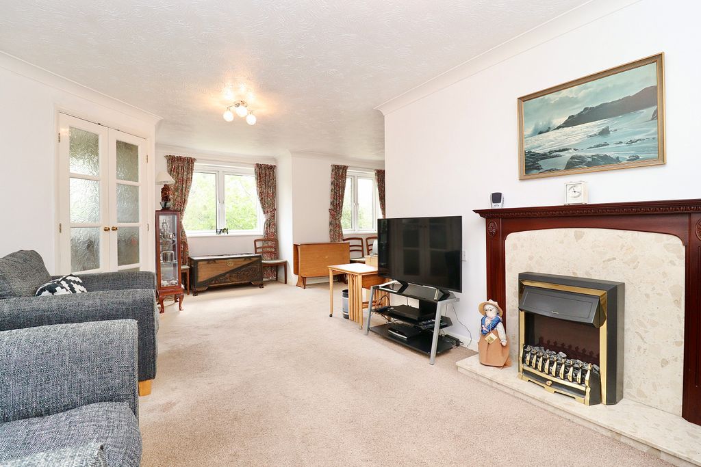 Property photo 2 of 16 Img_3593