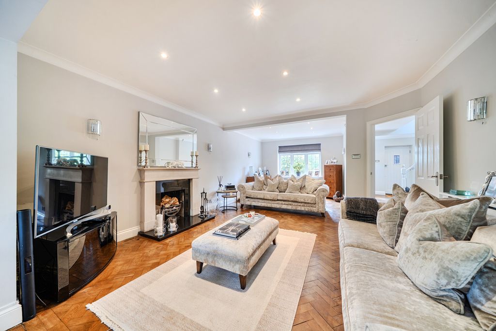 Property photo 2 of 19 1515260-3-6A9963E...