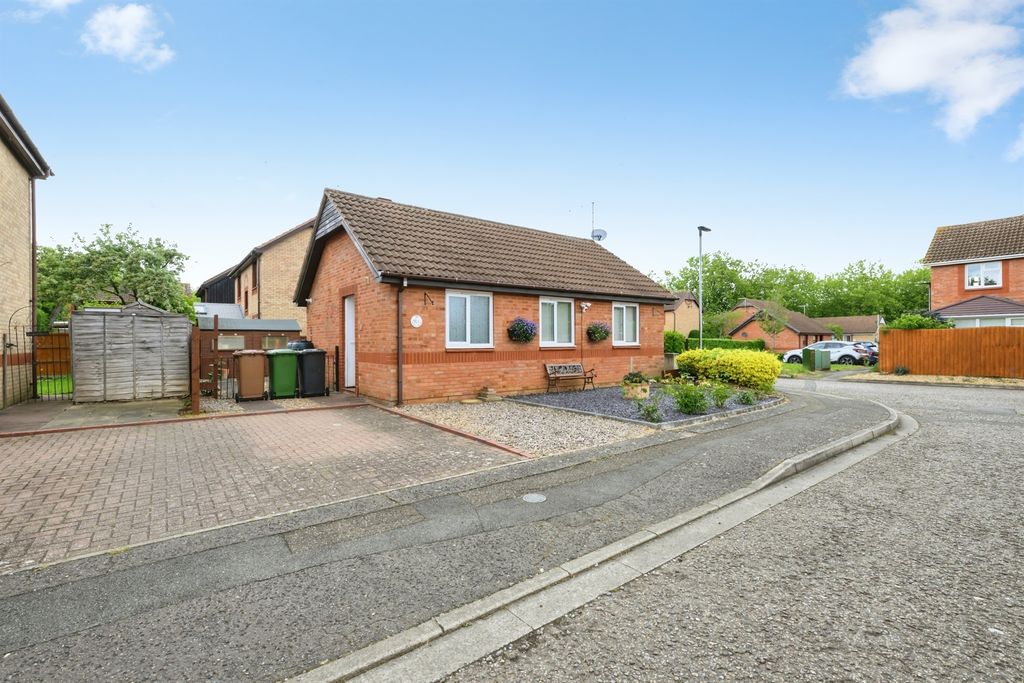 Property photo 1 of 12