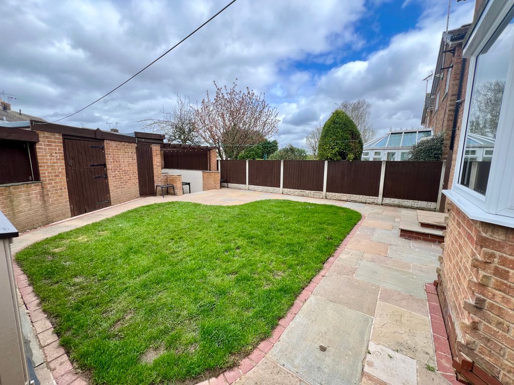 Property photo 3 of 21 Img_1323