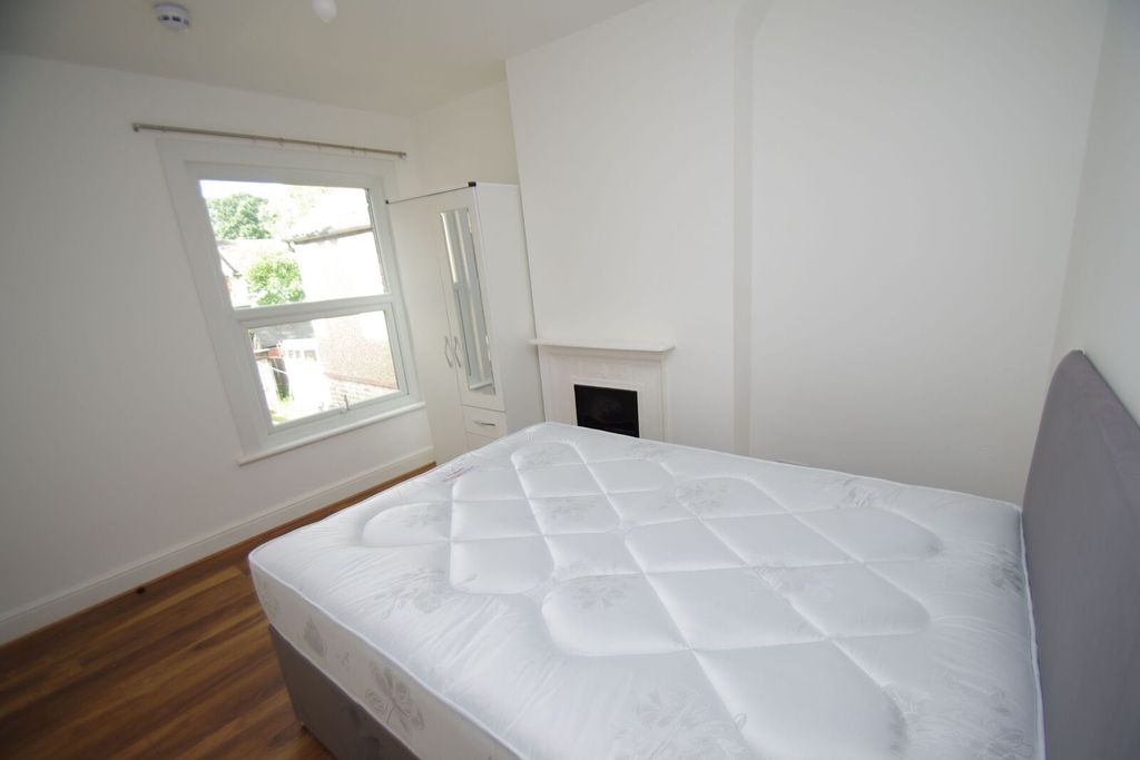 Property photo 2 of 2