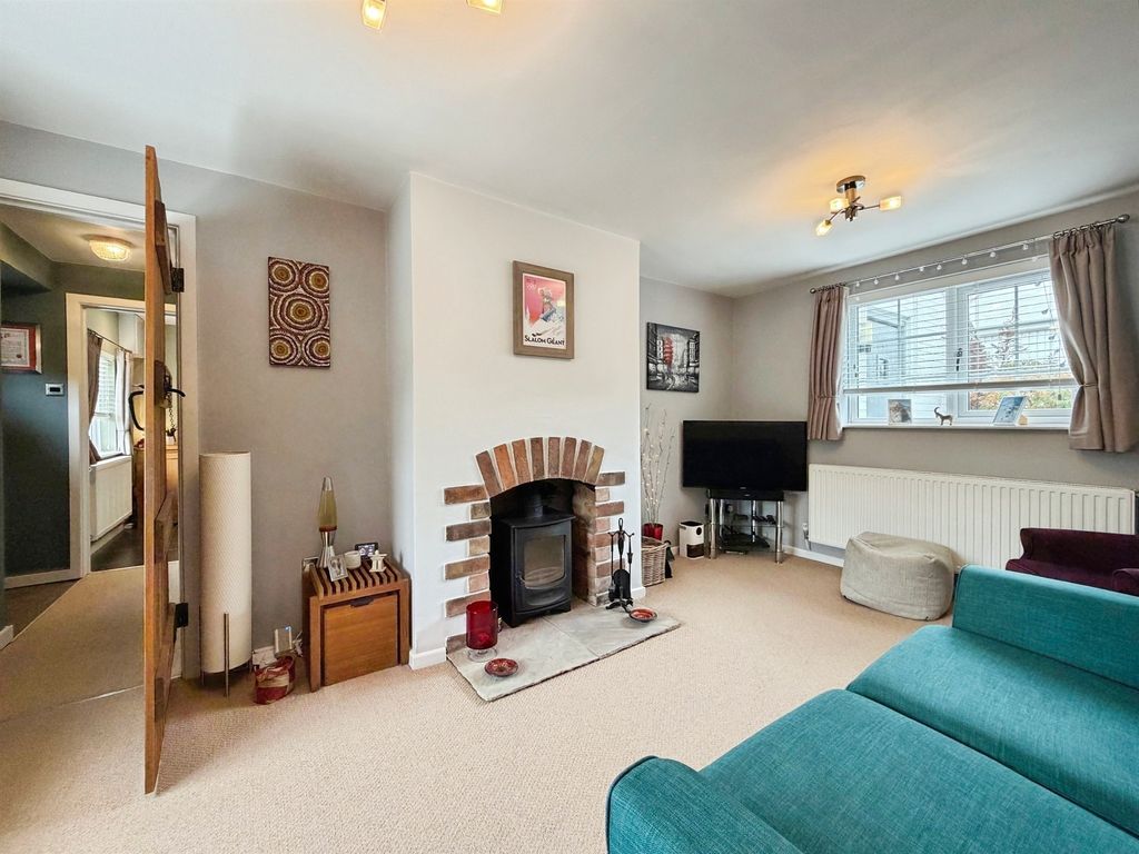 Property photo 3 of 19