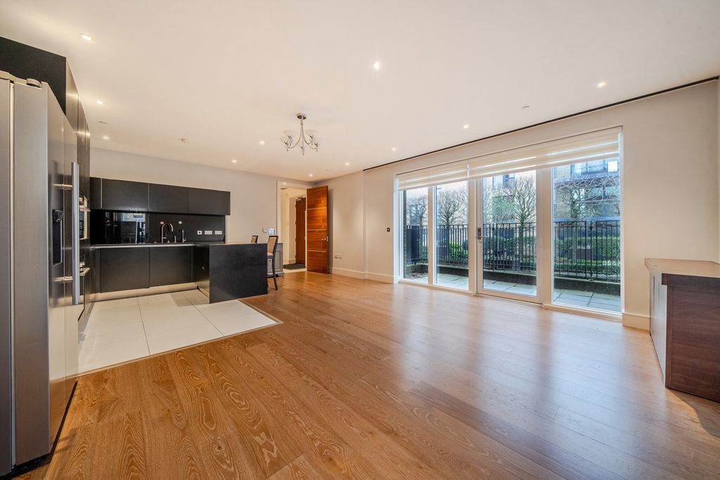 Property photo 2 of 22 Kitchen