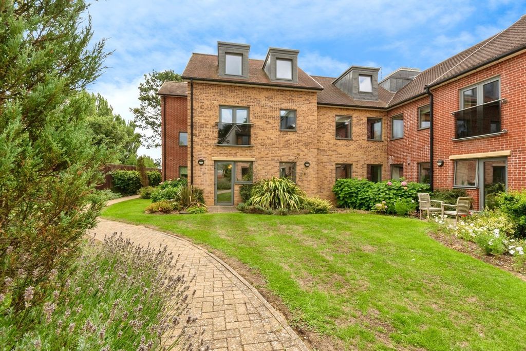 Property photo 1 of 13
