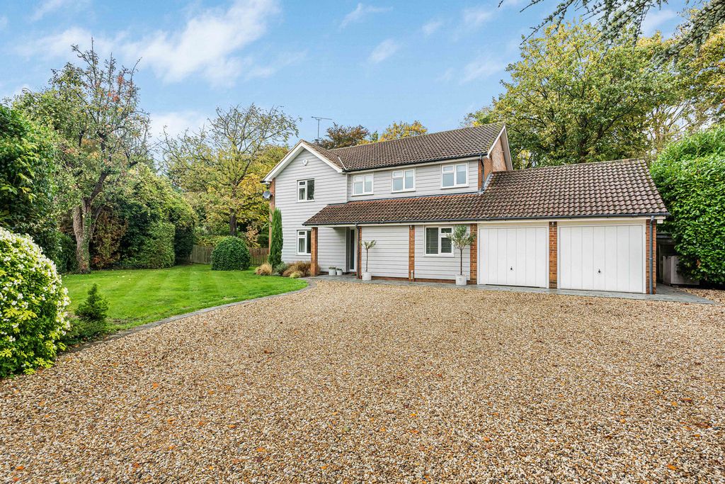 Property photo 1 of 29