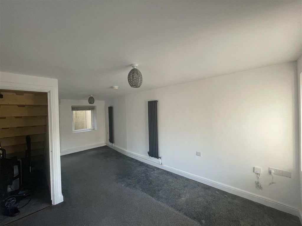 Property photo 2 of 8 Img_0589.Jpeg