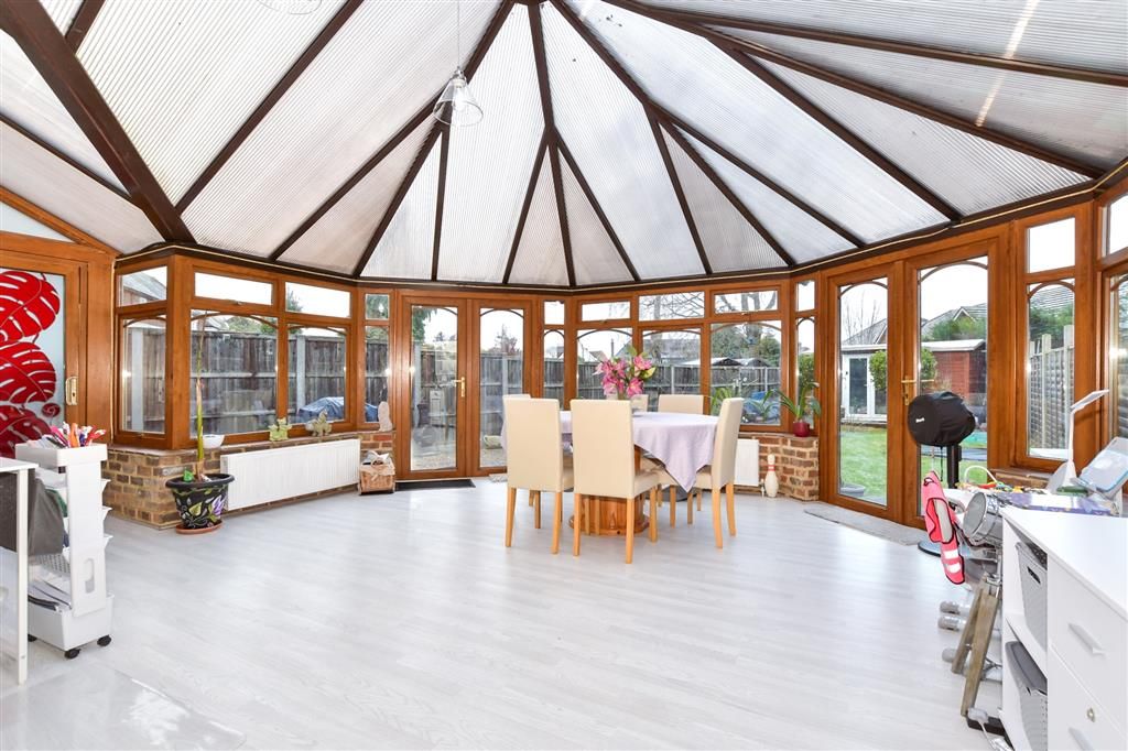 Property photo 1 of 12 Conservatory