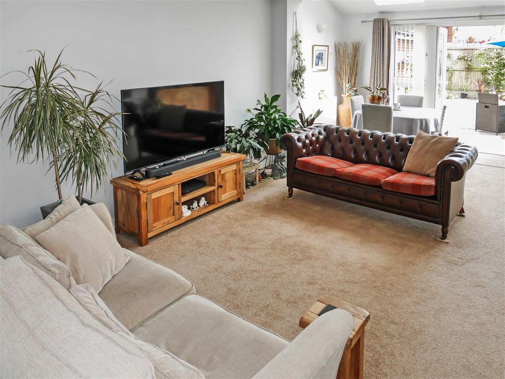 Property photo 2 of 17 P1040631.Jpg