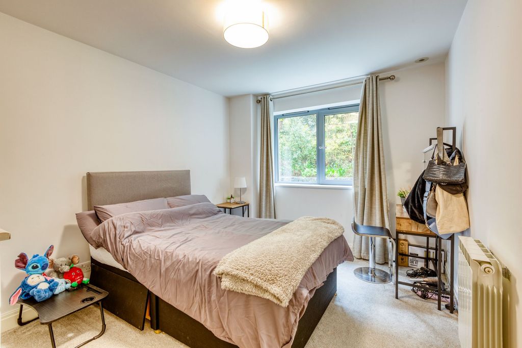 Additional image 19 of 3 bed flat for sale9 West Park Apartments, St Helier JE2