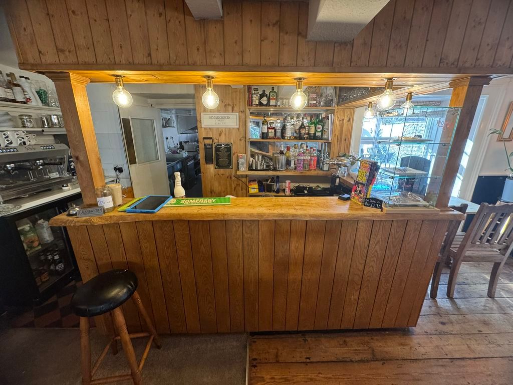 Property photo 3 of 14 Photo 4