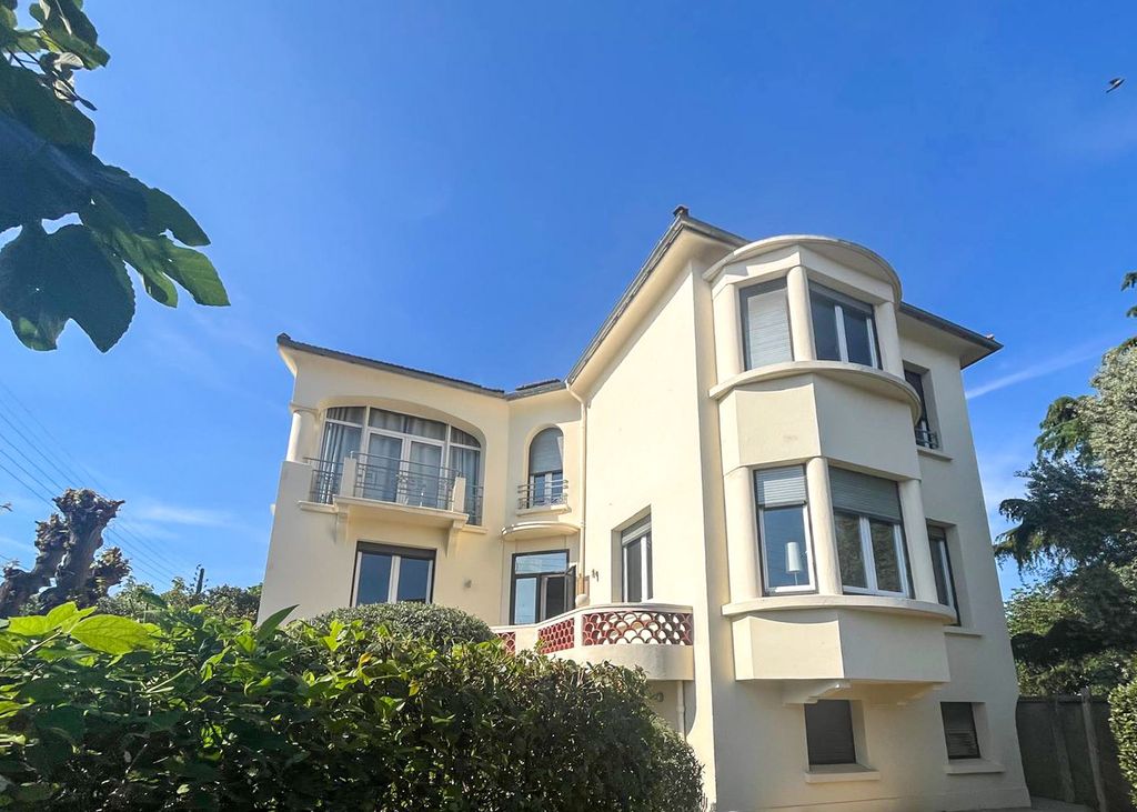 Property photo 1 of 26