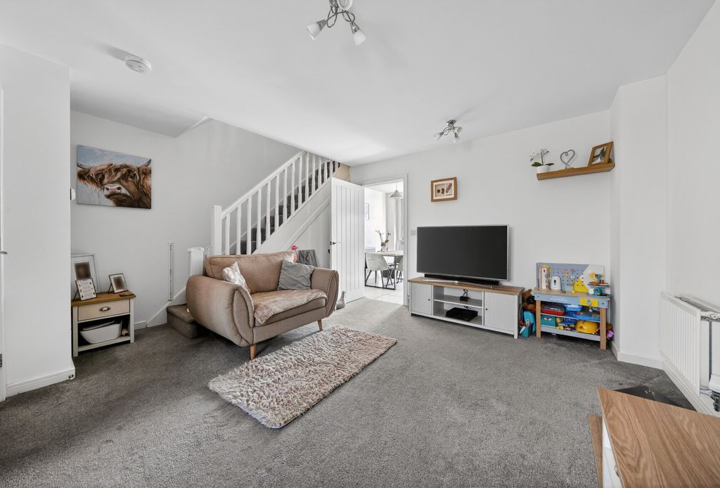 Property photo 2 of 14 1432665-10-69Bc29...