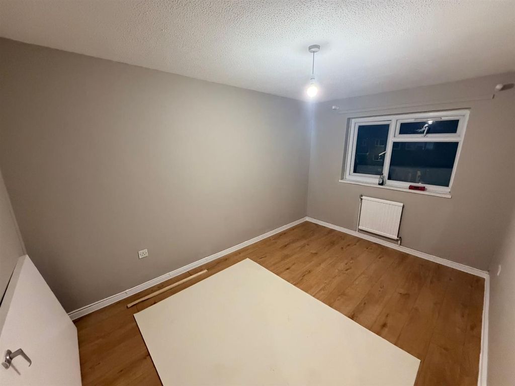 Property photo 2 of 7 Baxter Ll.Jpg