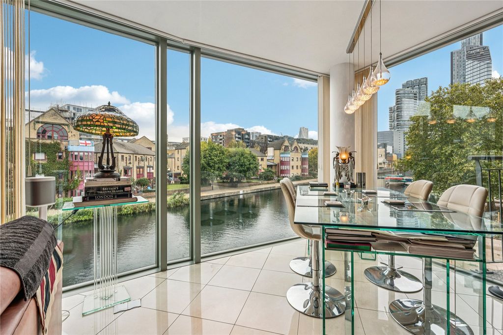 Property photo 2 of 16 Picture No. 02