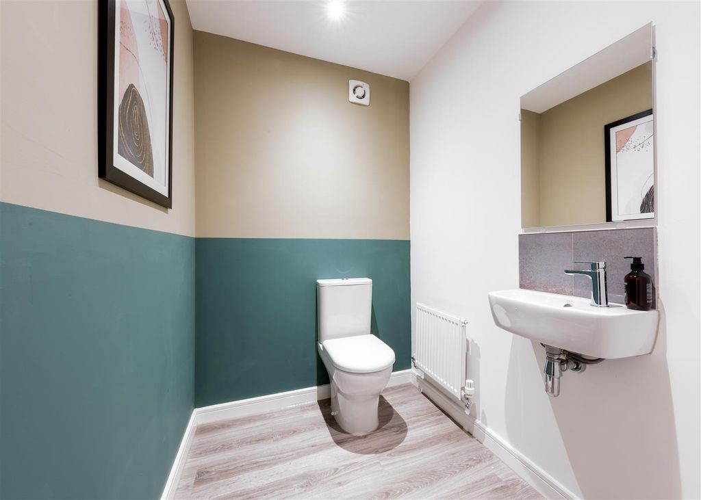 Property photo 3 of 8 5203_N17.Jpg