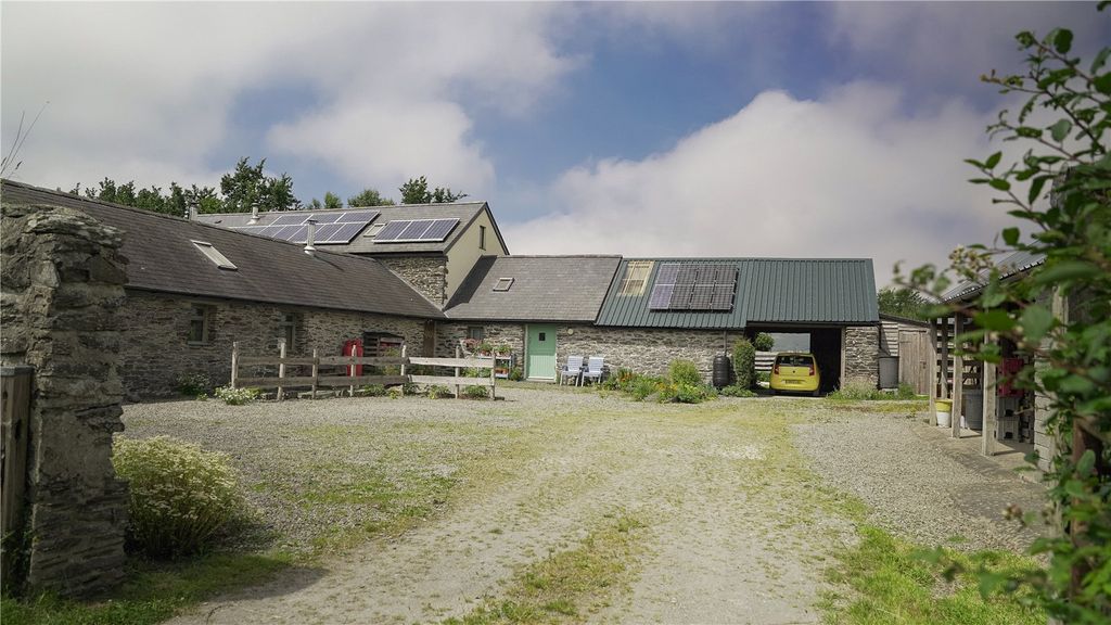 Property photo 2 of 34 Picture No. 06