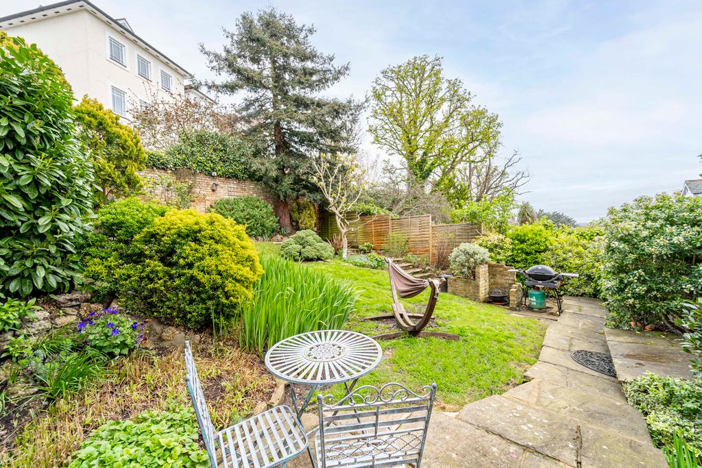 Property photo 2 of 21 Ndb06220-Edit