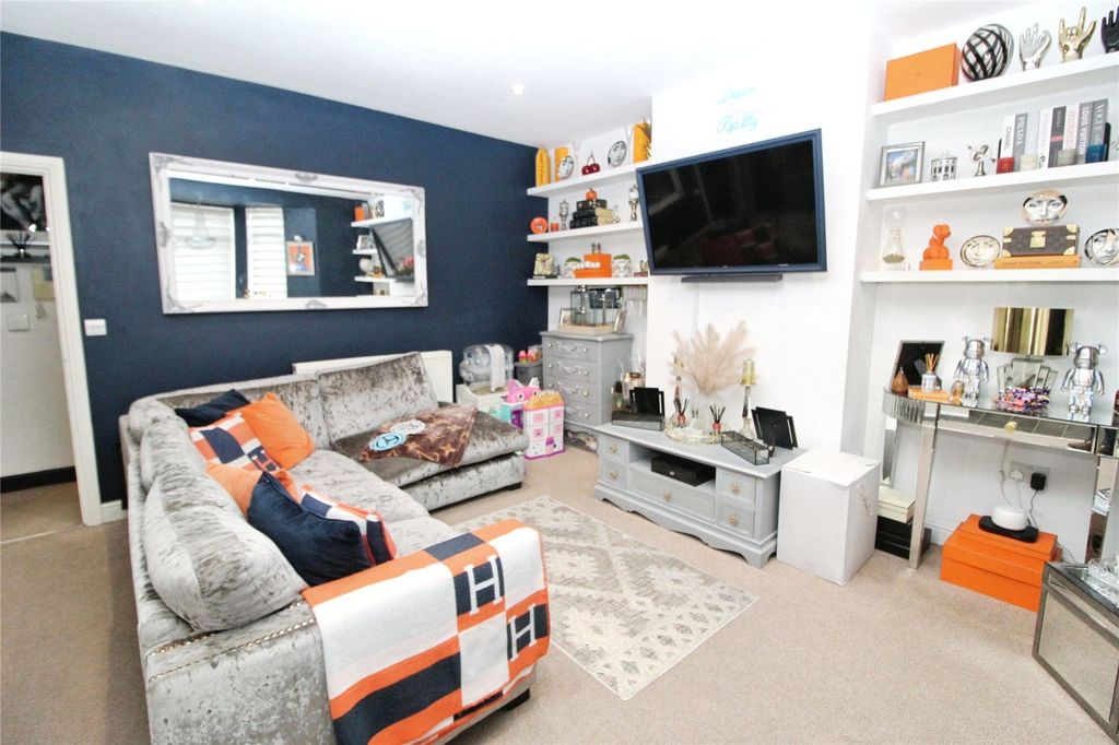 Property photo 2 of 8 Picture No. 02