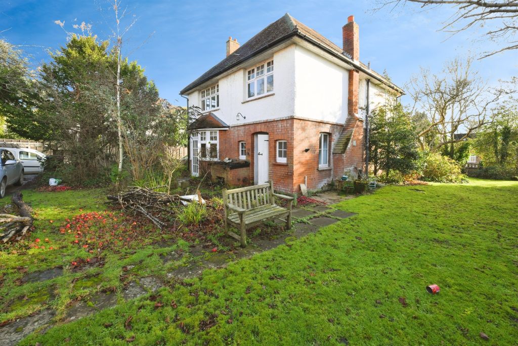 Property photo 3 of 13