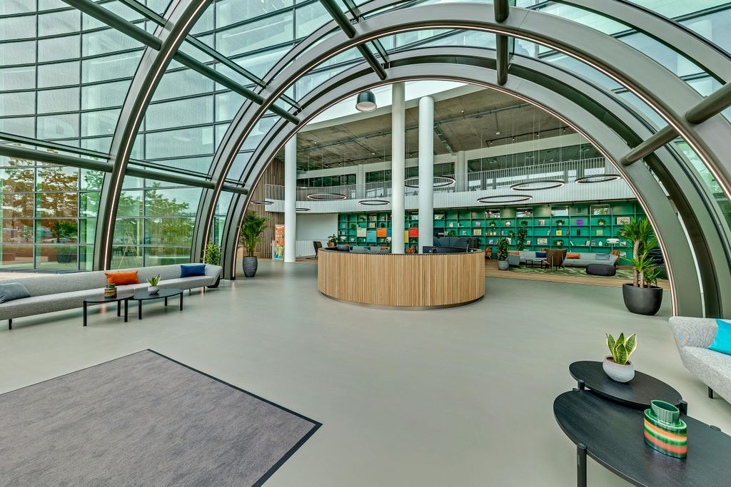 Property photo 3 of 19 2022_06_090718 New Entrace Arch Internal.Jpg