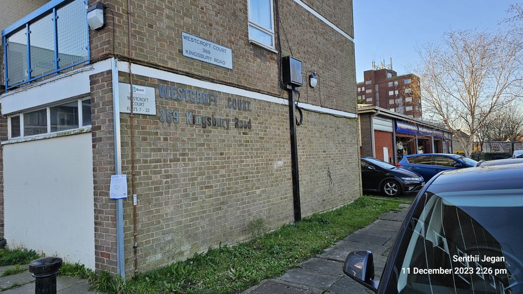 Property photo 1 of 22 2 Bed Flat To Rent Kingsbury Road, London Nw9