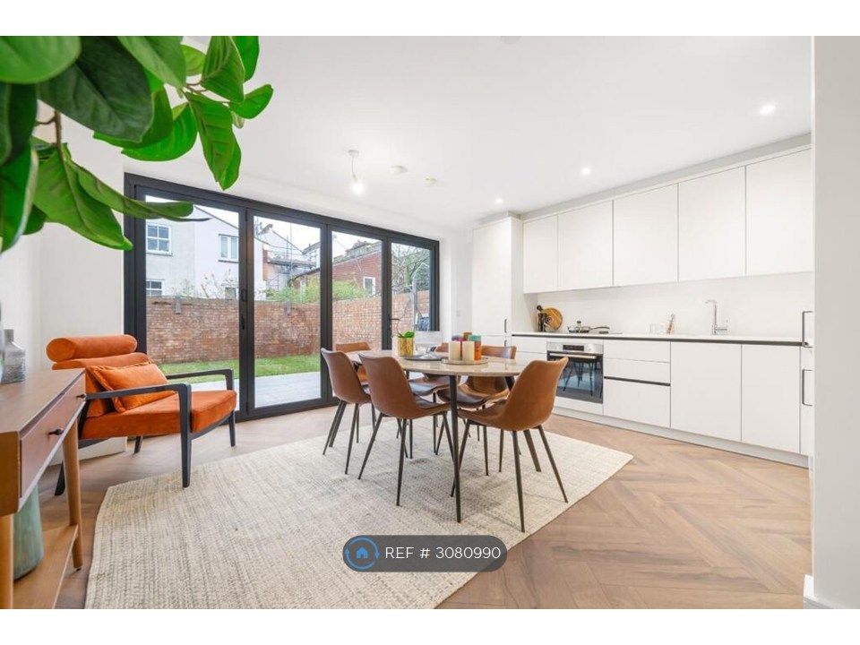 Property photo 1 of 31