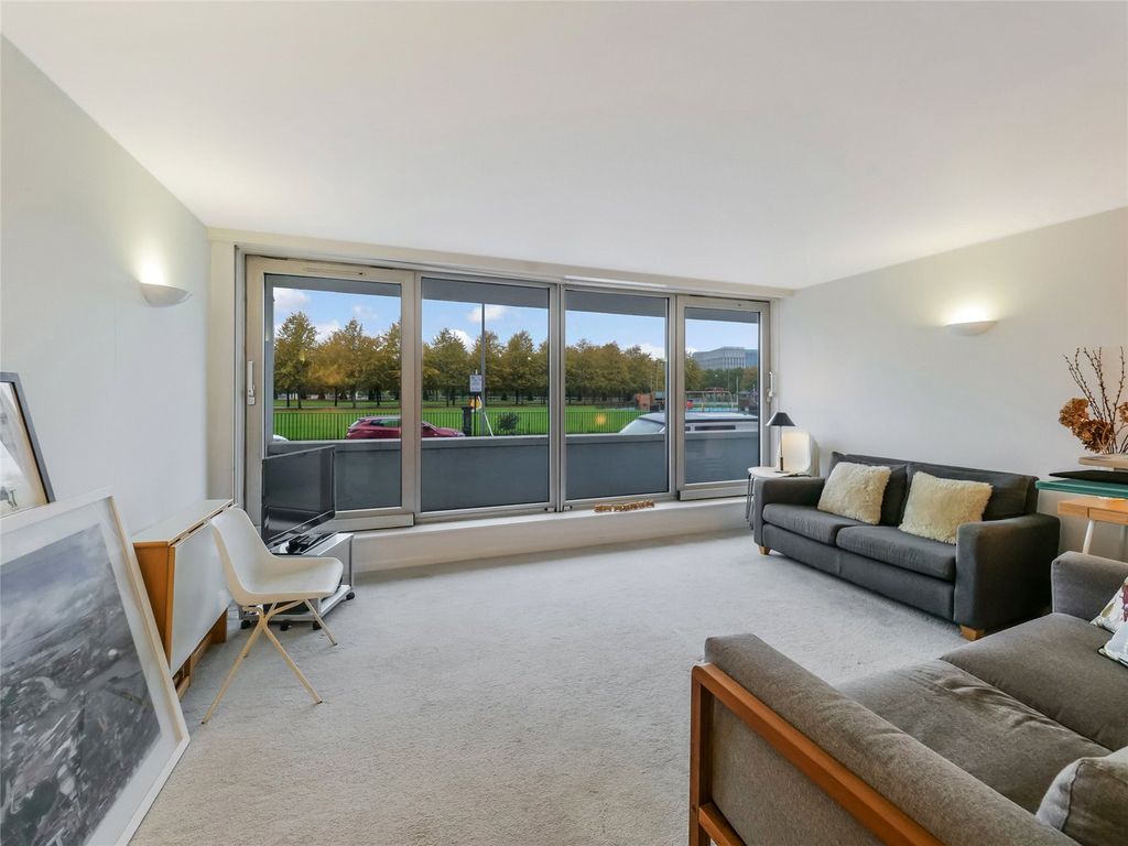 Property photo 3 of 20 Picture No. 23