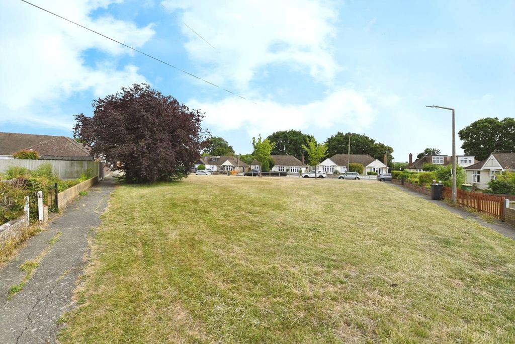 Property photo 3 of 13 Picture No. 24