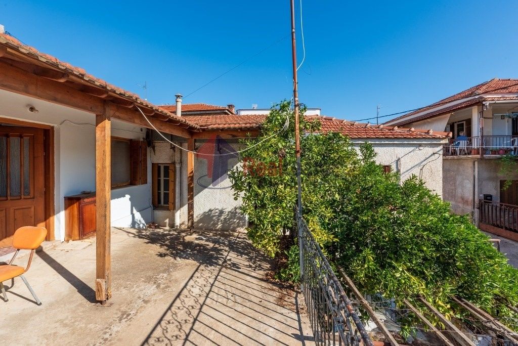 Property photo 3 of 24