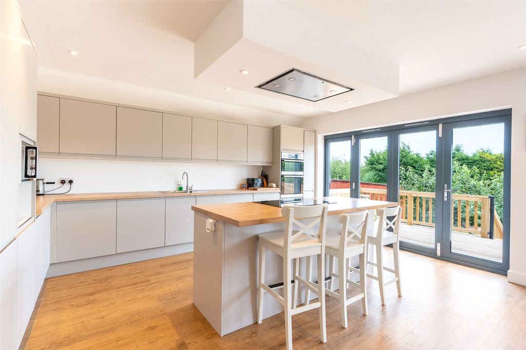 Property photo 3 of 11 Open Plan Living