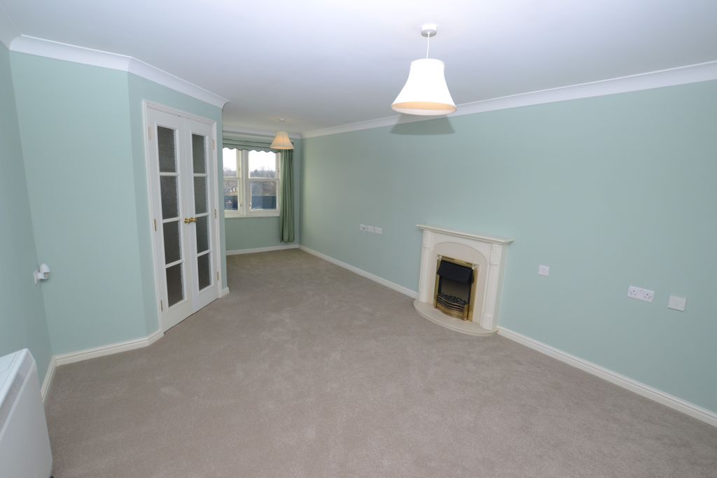 Property photo 3 of 10 Lounge