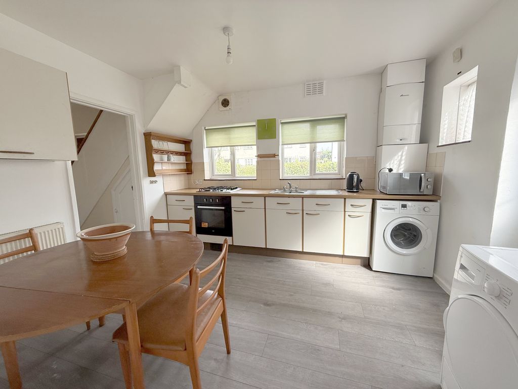 Property photo 3 of 16 Kitchen
