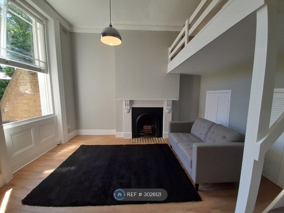 Property photo 1 of 5 Lounge Area