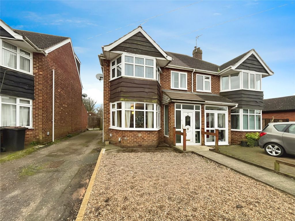 Property photo 1 of 13 Front No. 01