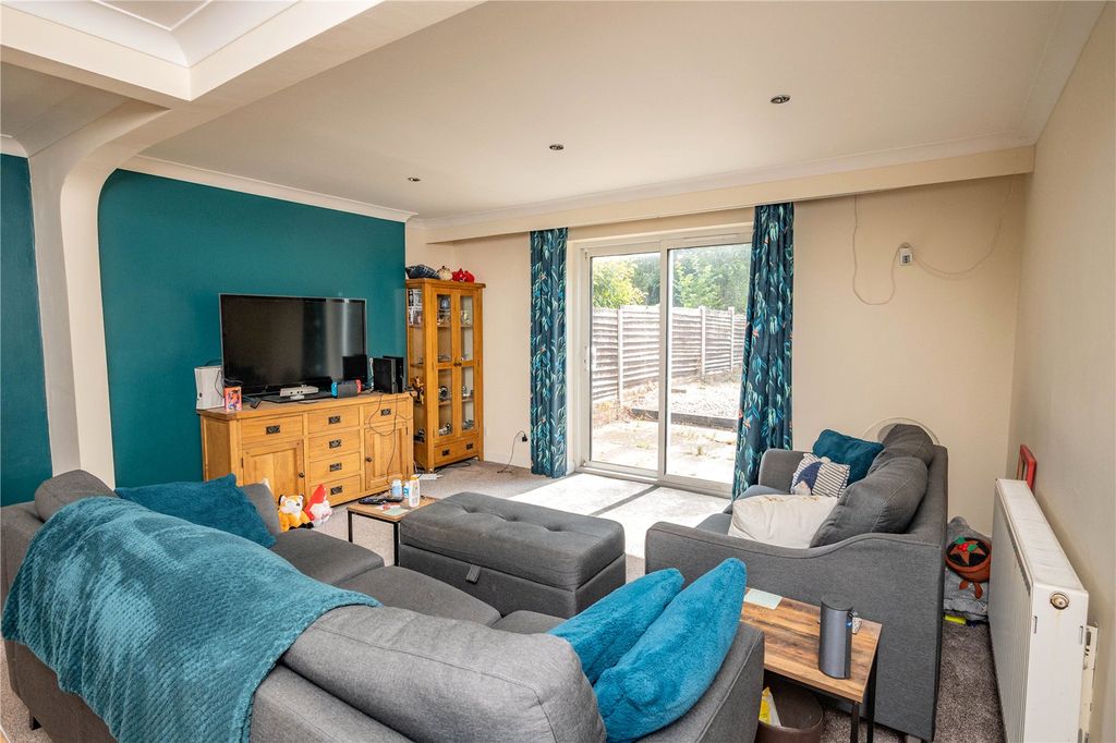 Property photo 3 of 16 Picture No. 09