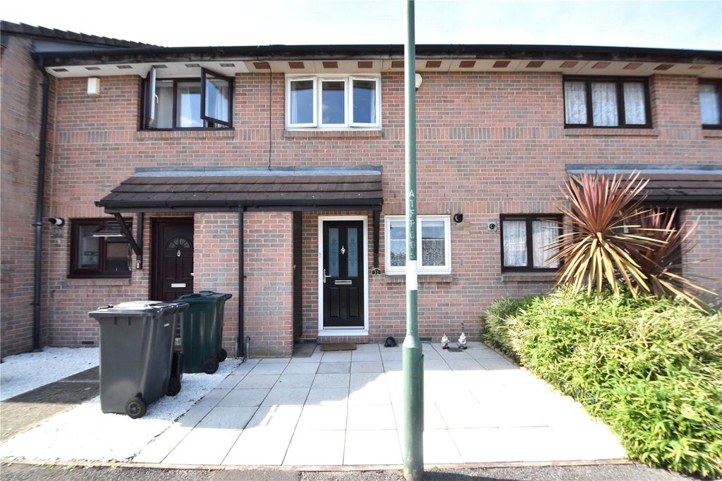 Property photo 1 of 11 External