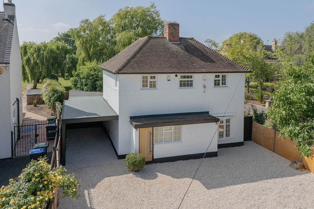 Property photo 1 of 24