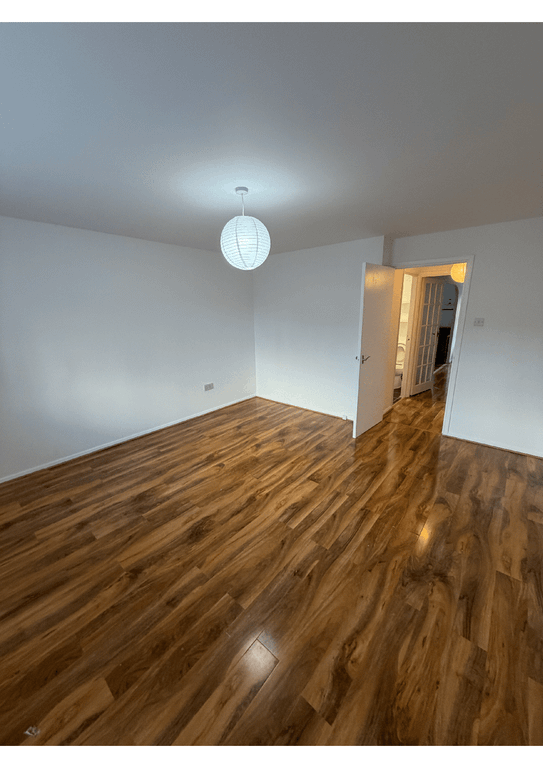 Property photo 3 of 7 Gallery