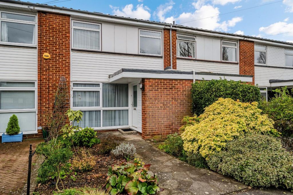 Property photo 1 of 14 Fennells Meads