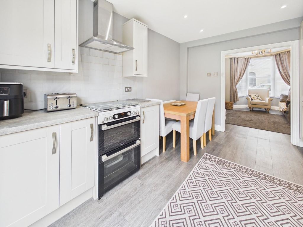 Property photo 3 of 29 Cam01576G0-Pr0355-Still002.Jpg