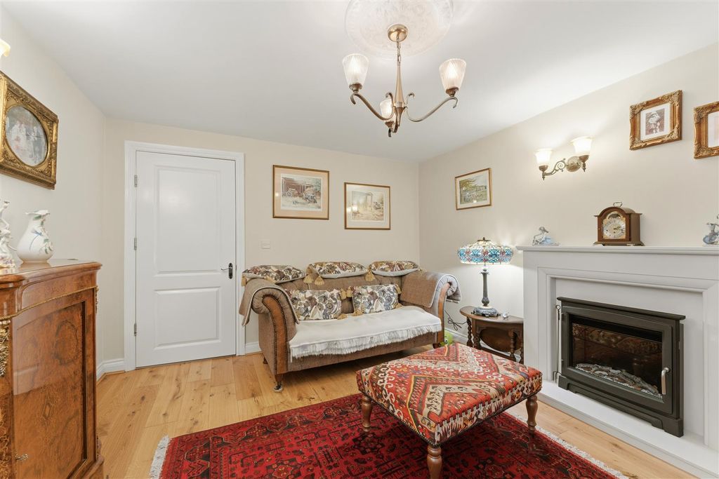 Property photo 3 of 20