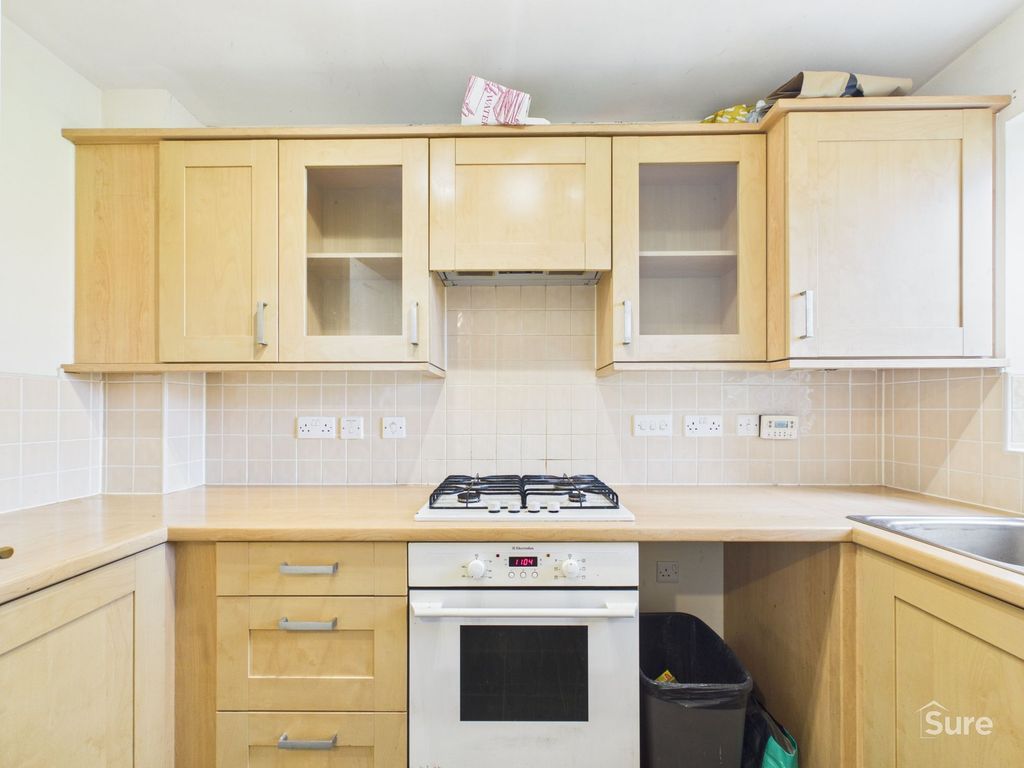 Property photo 2 of 8
