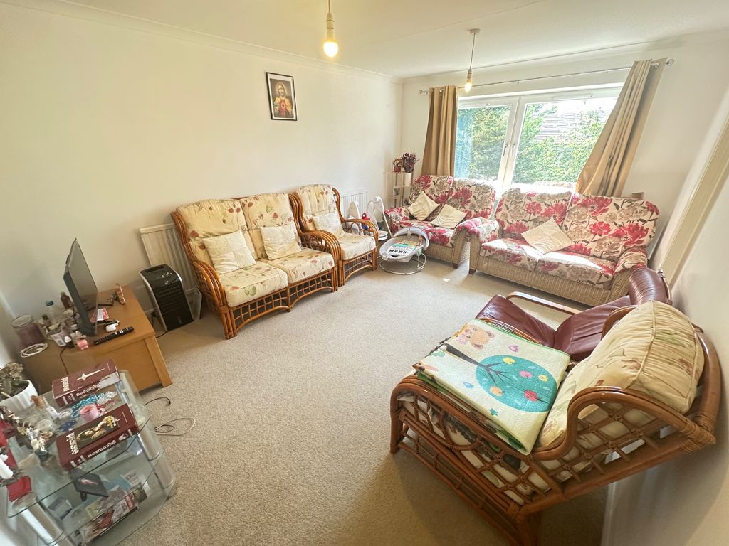 Property photo 2 of 6 5387442
