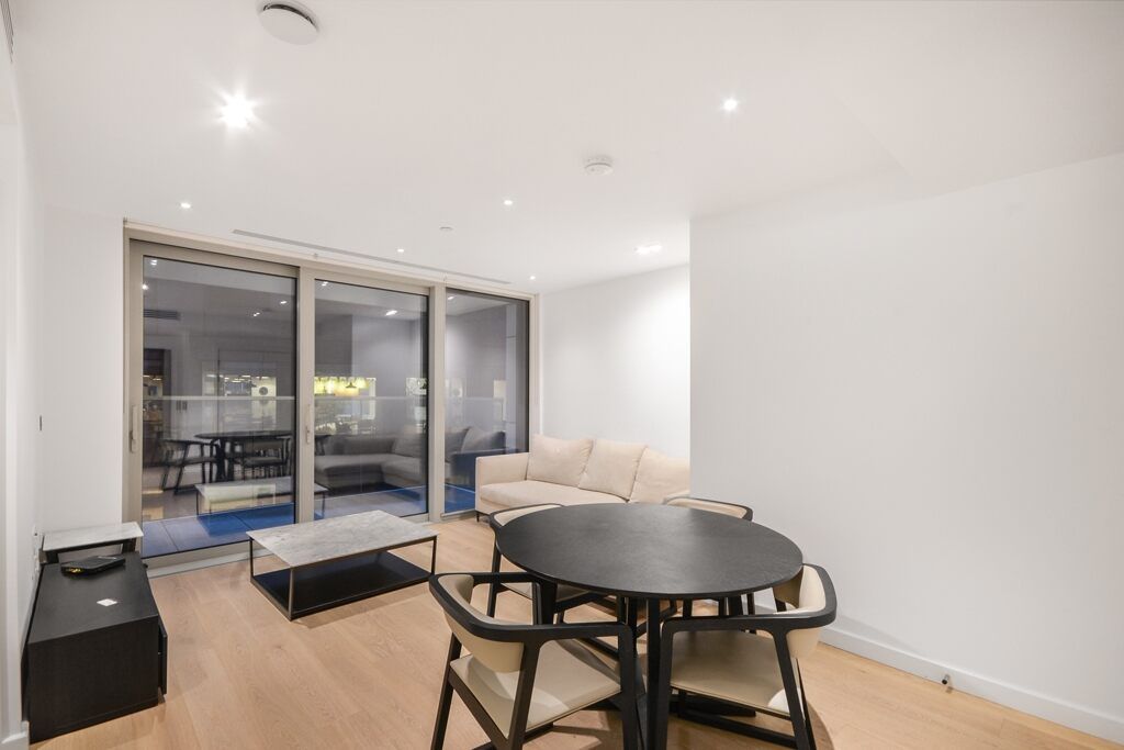 Property photo 1 of 18 Atlas Building