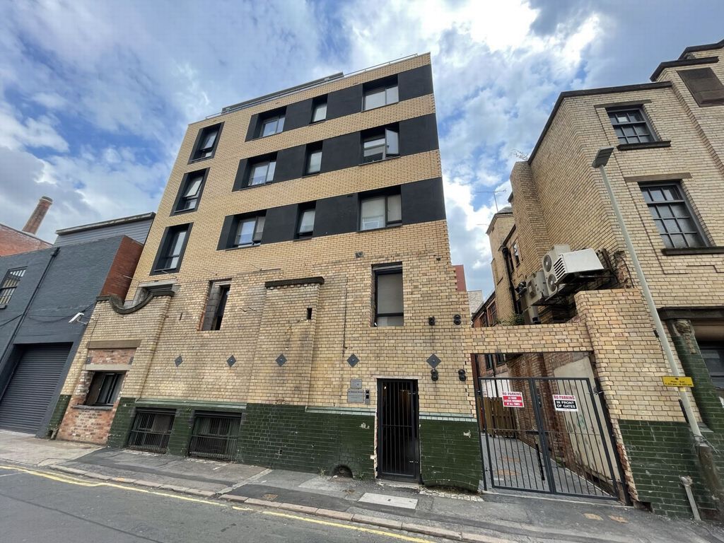 Property photo 1 of 13 Photo 2