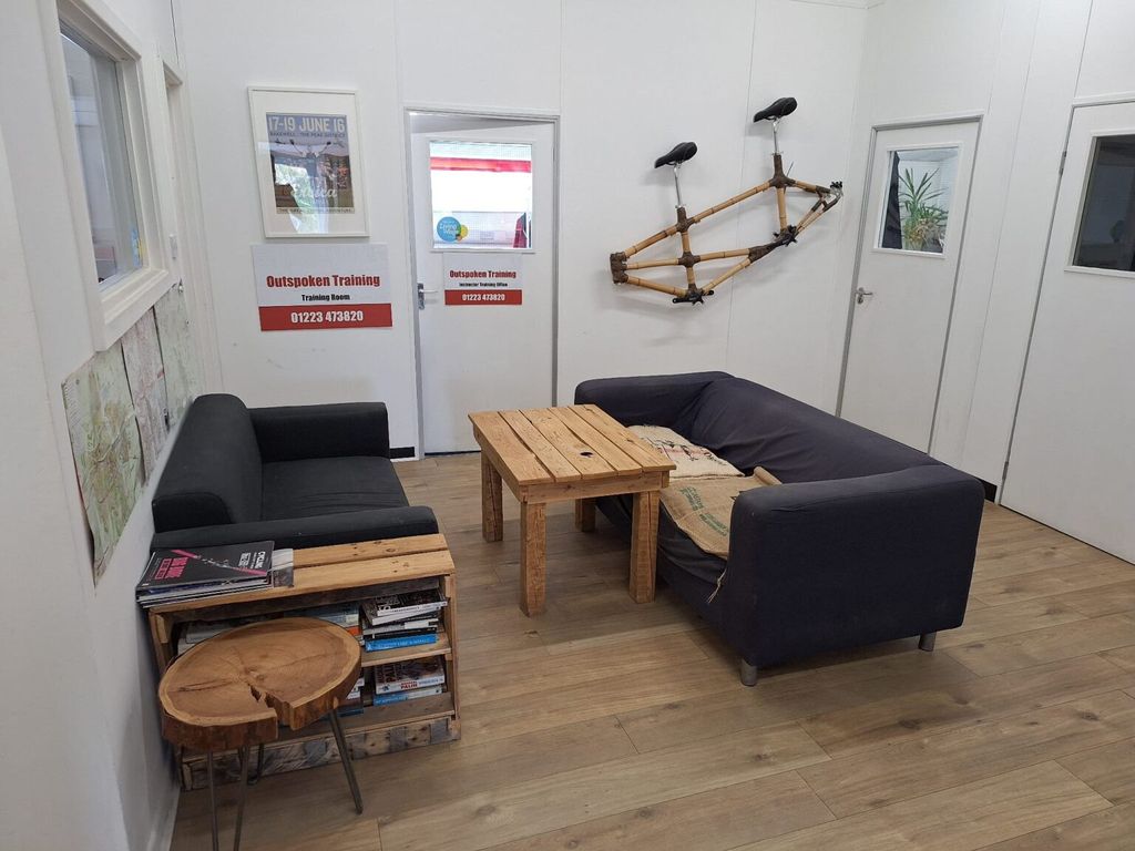 Property photo 2 of 3