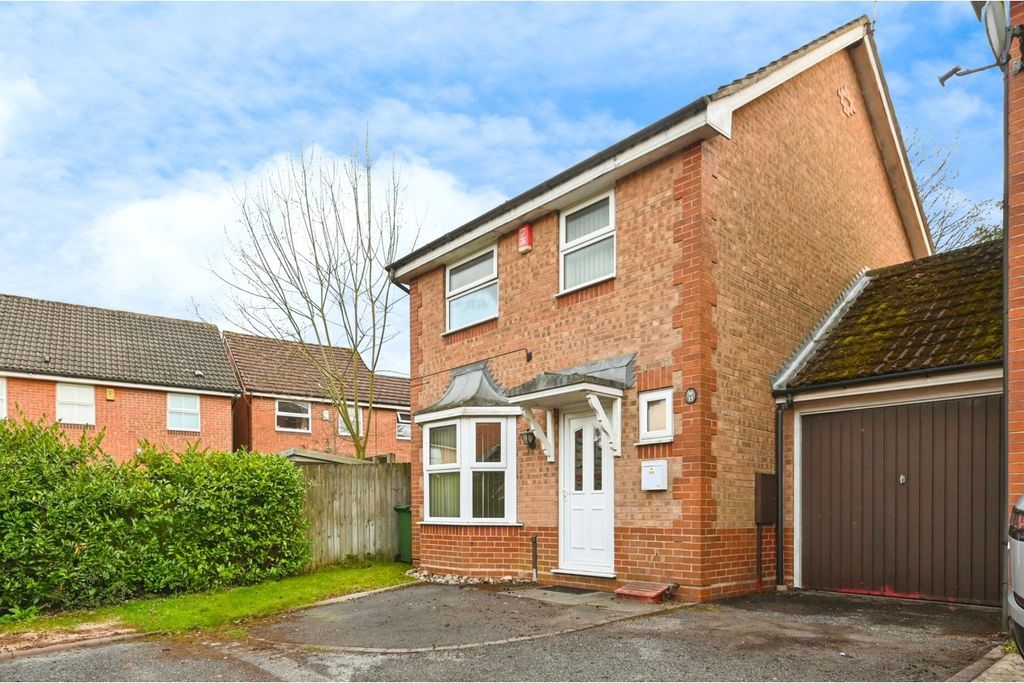 Property photo 1 of 18